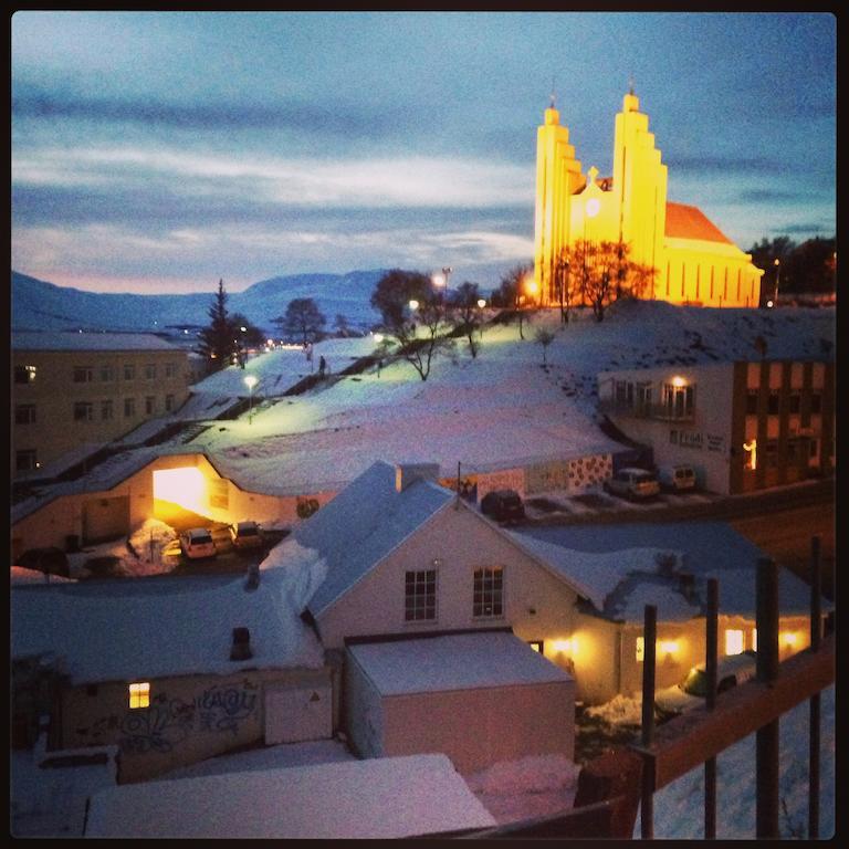 Guesthouse Hvitahusid Akureyri Exterior photo